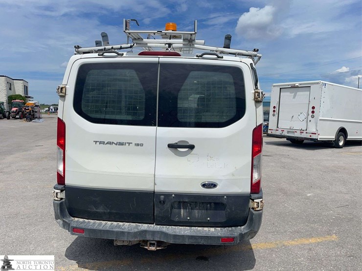 2016-ford-transit-image-6
