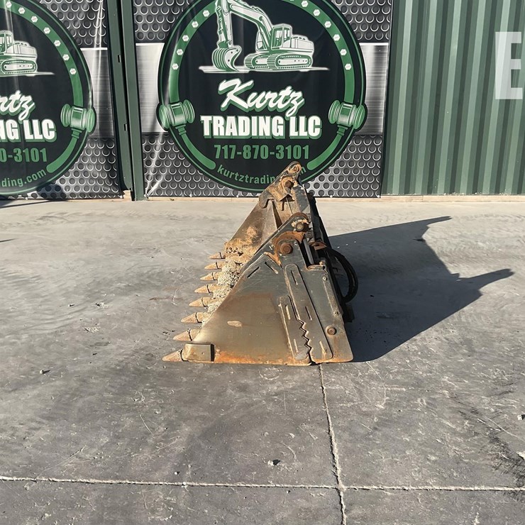 2022 BOBCAT 4IN1