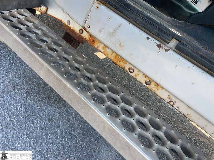 2012-ford-f350-image-37