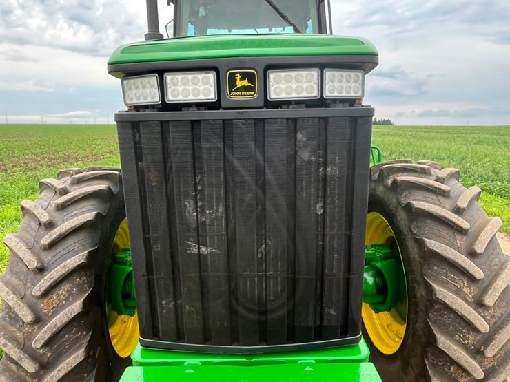 john-deere-8300-image-45