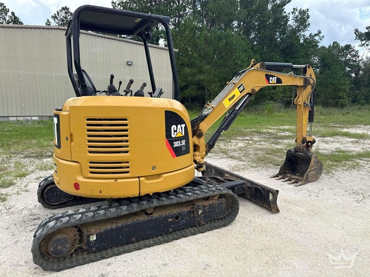 2013-caterpillar-303-image-10