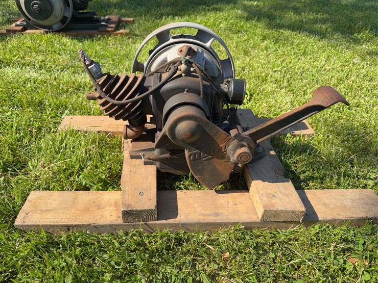 (2)-maytag-engines-image-11