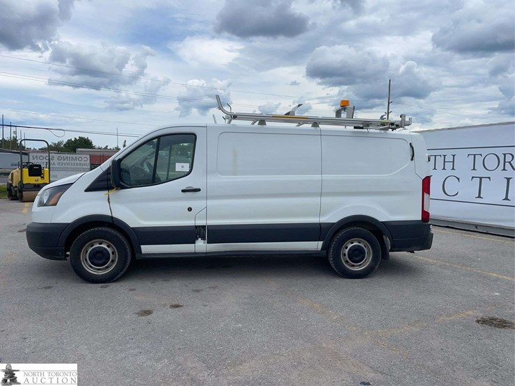 2017-ford-transit-image-8
