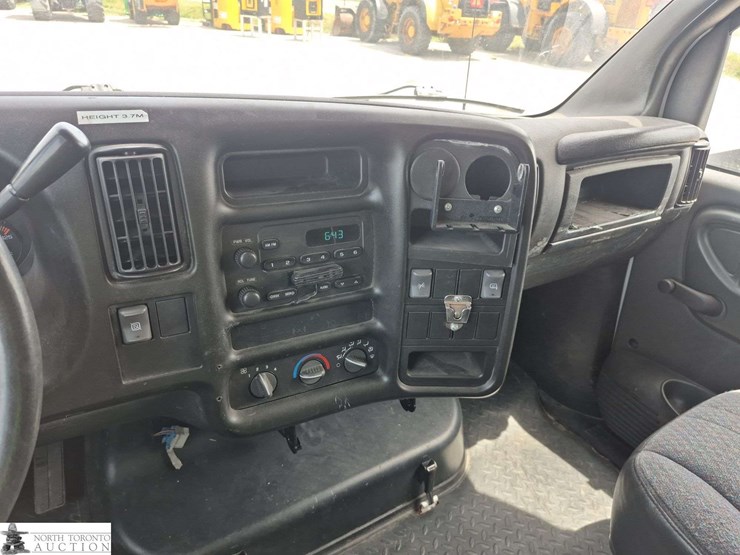 2006-chevrolet-kodiak-c5500-image-18