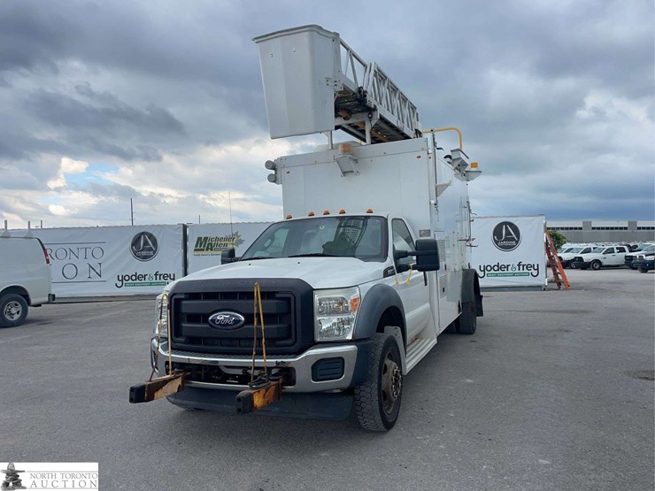 2012-ford-f550-image-1