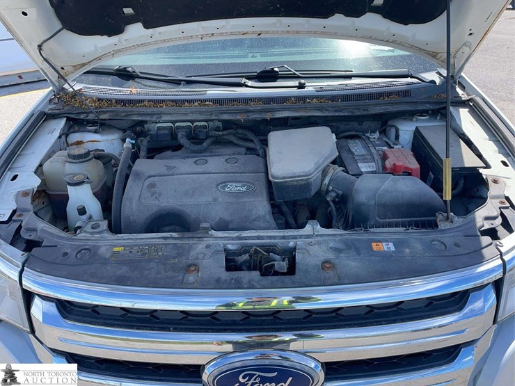 2013-ford-edge-image-10