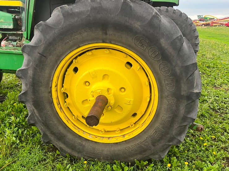 john-deere-4840-image-31