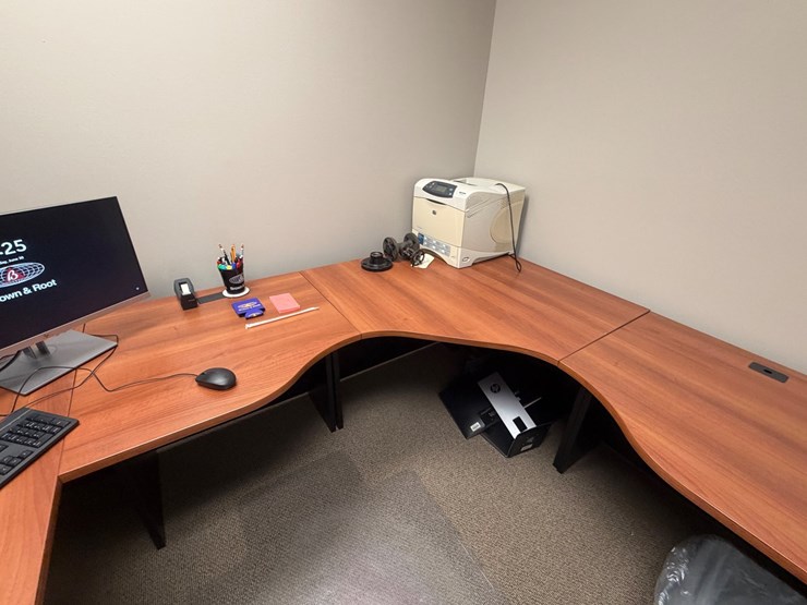 #3542-•-lot-of-office-furniture-|-located-in-st.-rose,-la-image-5