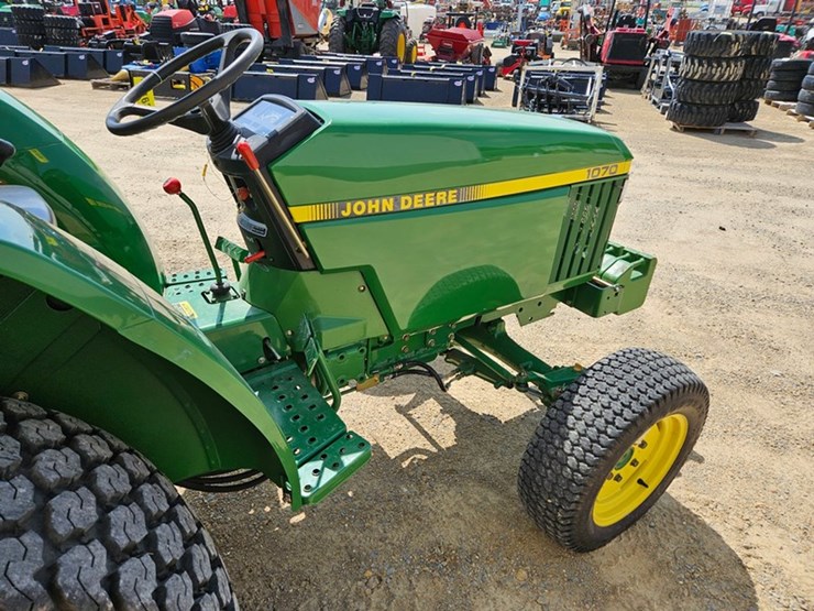 john-deere-1070-image-27