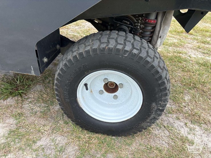 2019-madvac-lr50-ride-on-litter-vacuum-image-68