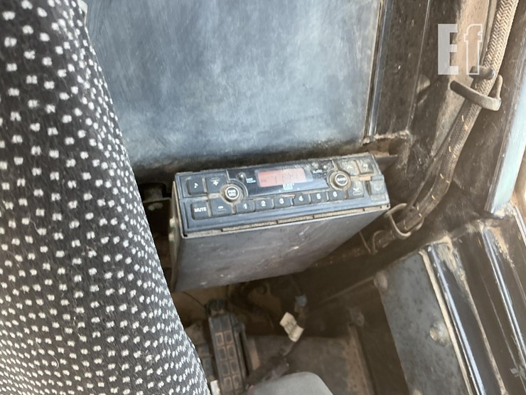 2018-caterpillar-307e2-image-17