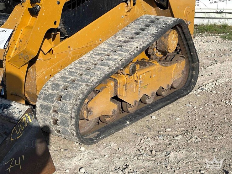 2021-caterpillar-259d3-image-31