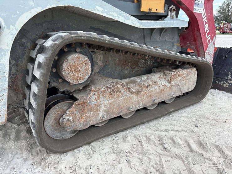 2019-takeuchi-tl10v2-image-29