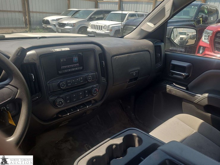 2015-chevrolet-silverado-1500-image-13