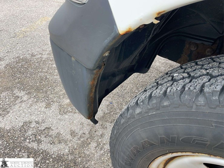 2014-dodge-1500-image-35