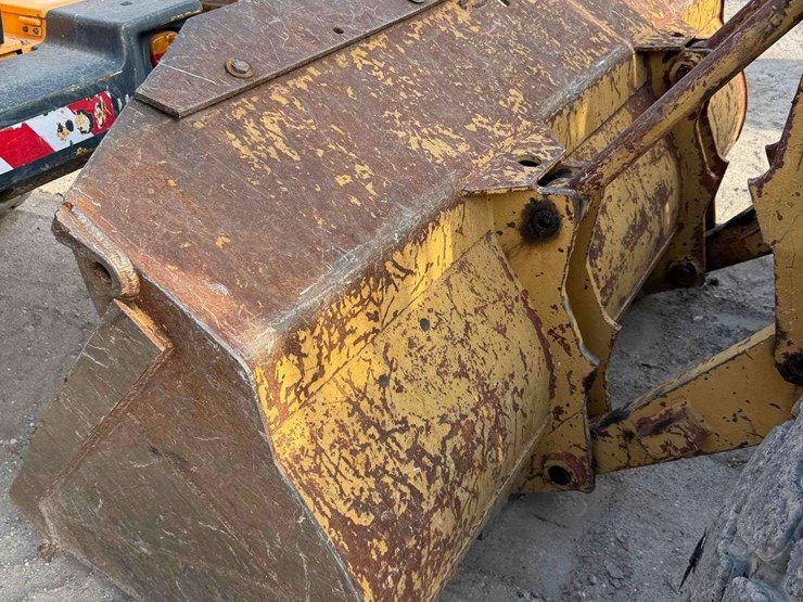 1965-caterpillar-966b-image-15