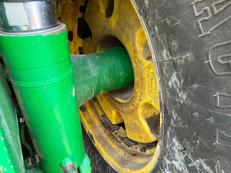 john-deere-8330-image-50