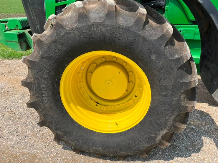 john-deere-8330-image-43
