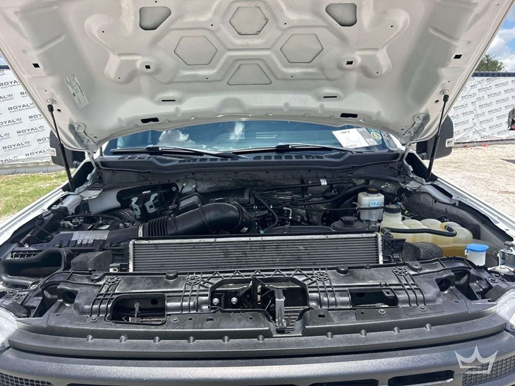 2023-ford-f250-image-9