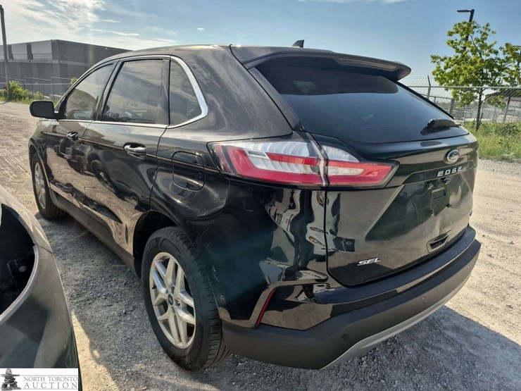 2021-ford-edge-image-7