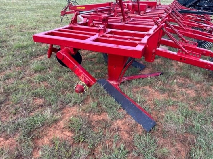 sunflower-7-shank-blade-plow---35'-image-6