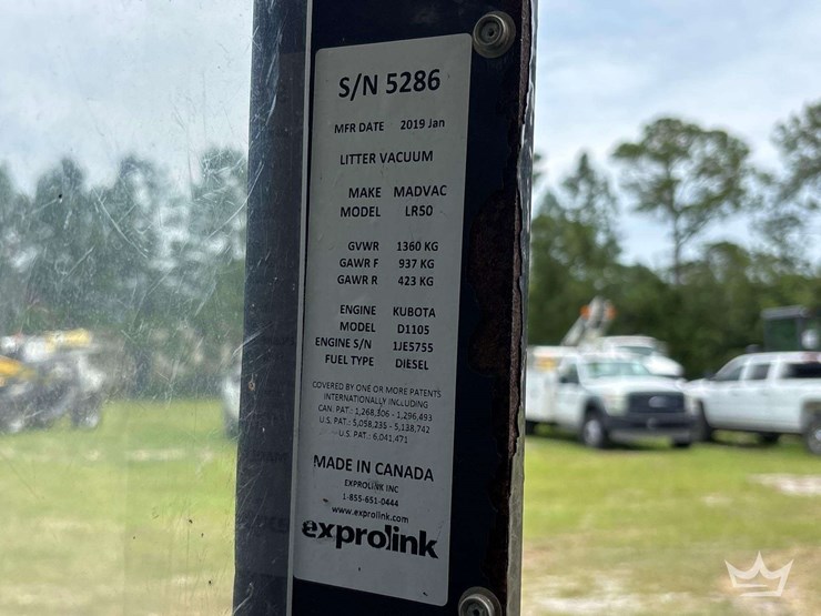 2019-madvac-lr50-ride-on-litter-vacuum-image-14