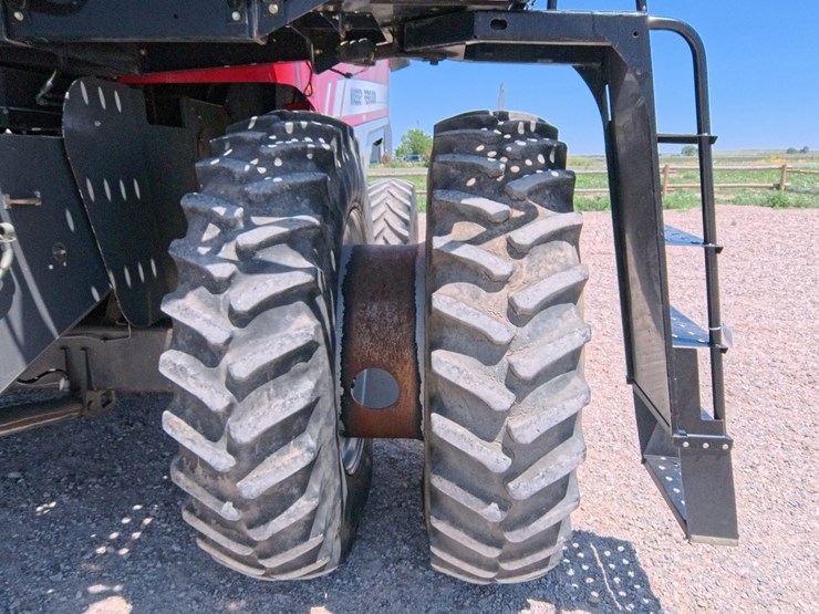 2012-massey-ferguson-9520-image-29