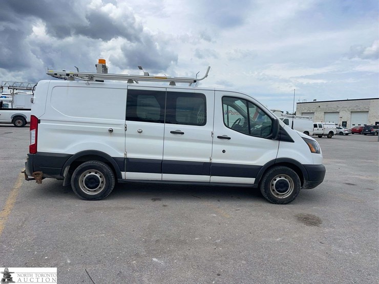 2017-ford-transit-image-4