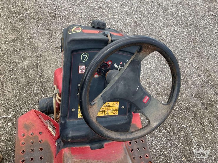 2015-toro-sand-pro-3040-bunker-rake-image-9