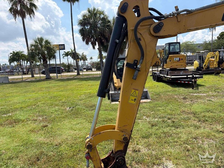 2016-caterpillar-305e2-image-9