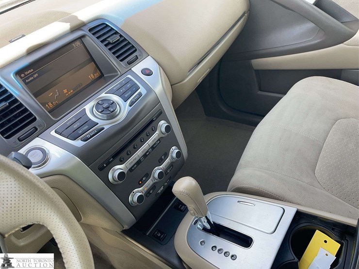 2011-nissan-murano-image-14
