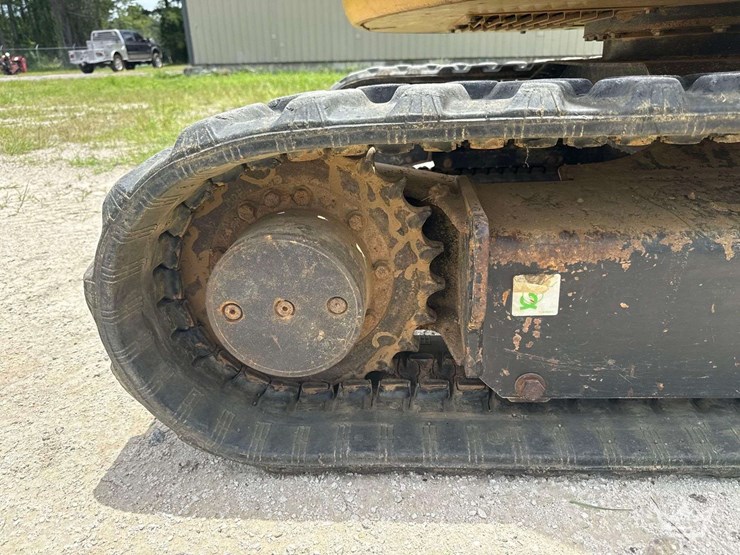 2013-caterpillar-303-image-50