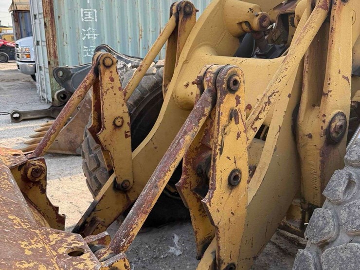 1965-caterpillar-966b-image-16