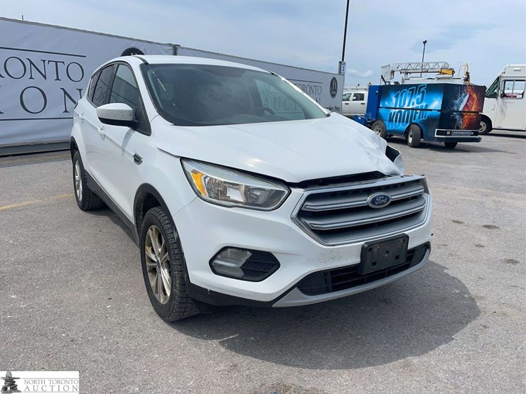 2017-ford-escape-image-3