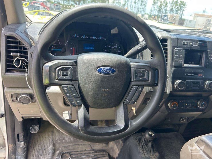 2019-ford-f550-image-11