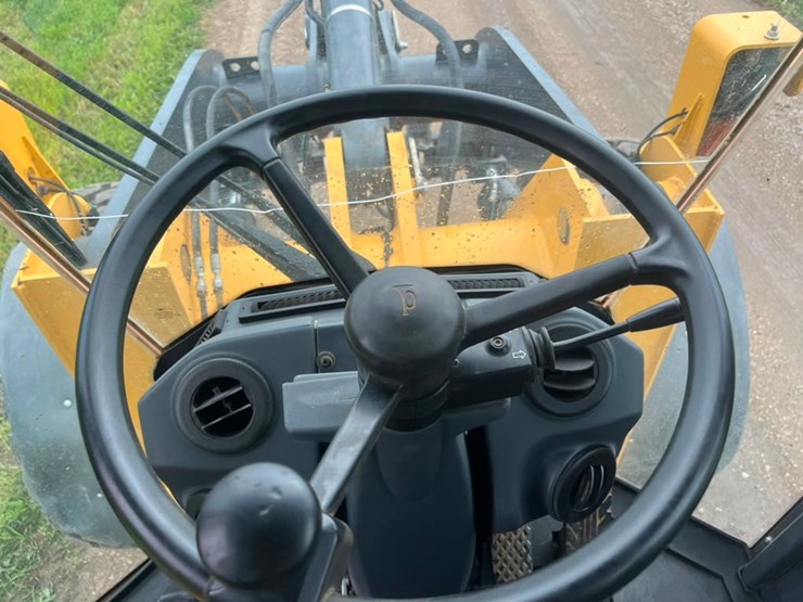 deere-544k-image-50