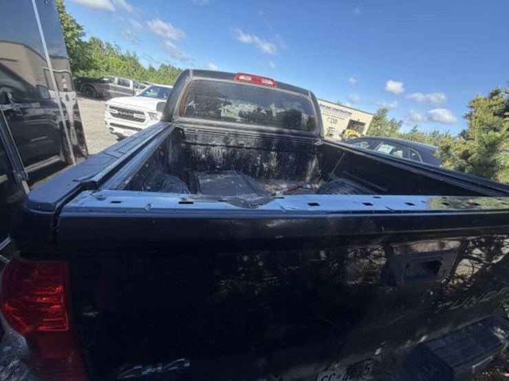 2017-toyota-tundra-image-5