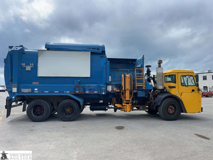 2018-mack-lr633-t/a-refuse-truck-image-4