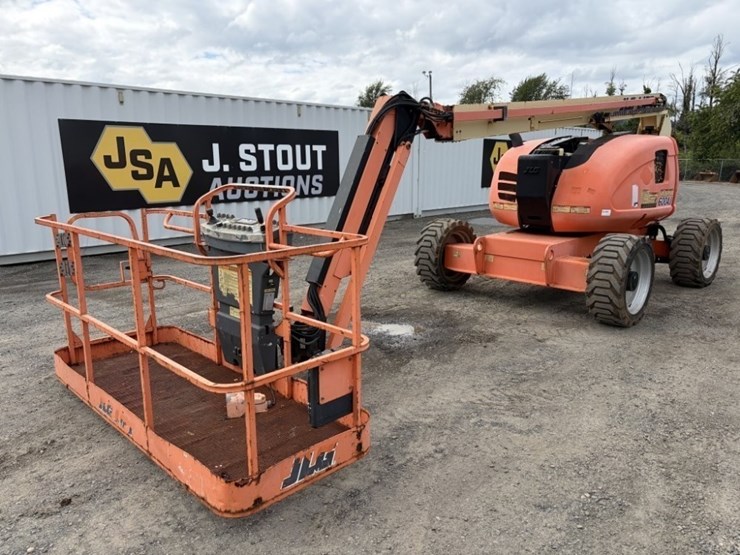 2016-jlg-600aj-image-1