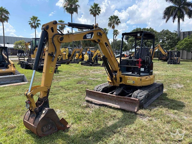 2016-caterpillar-305e2-image-1