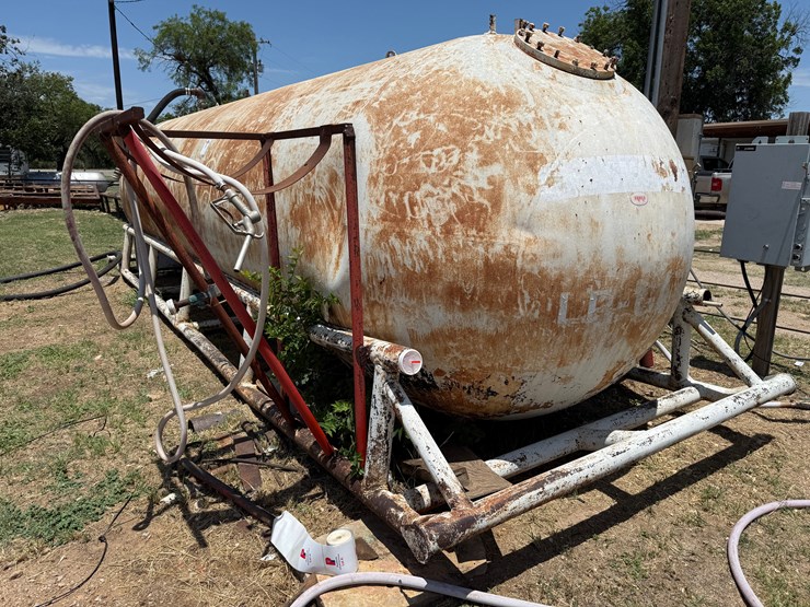 5,000-gallon-fuel-tank,-skidded-w/-pump-image-2
