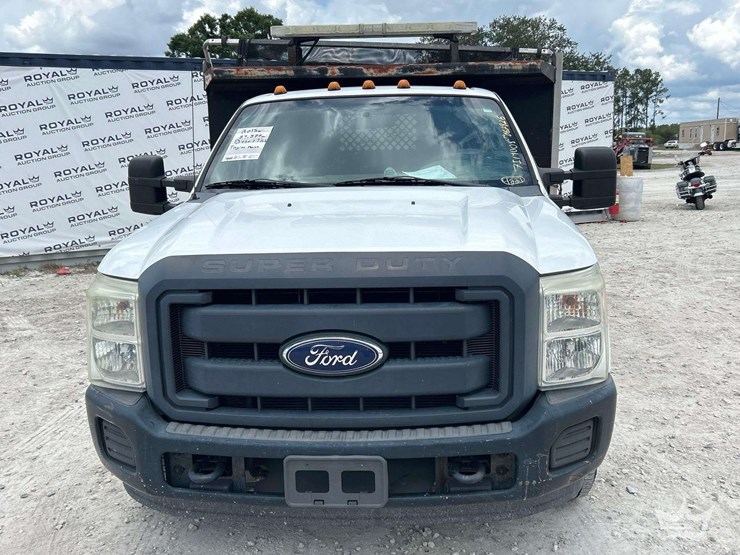 2015-ford-f350-image-26