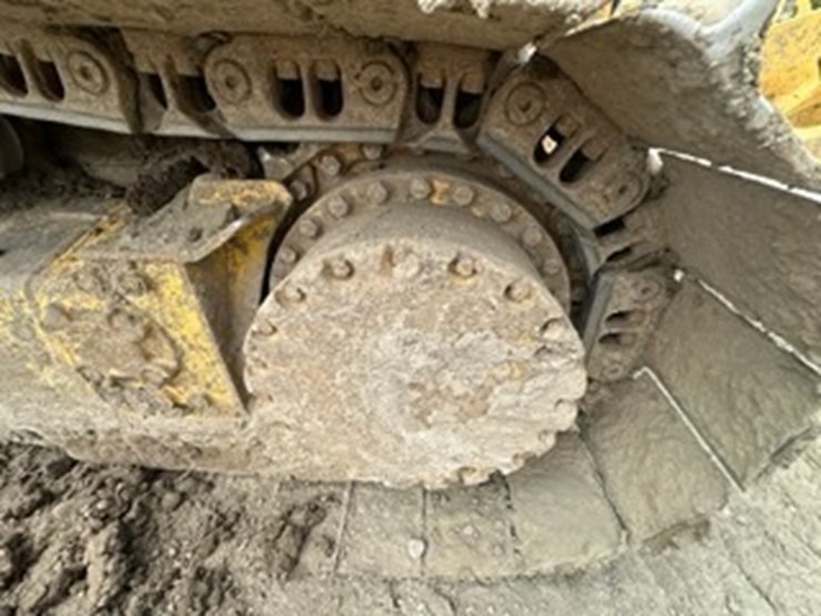 2022-komatsu-d71pxi-24-image-11
