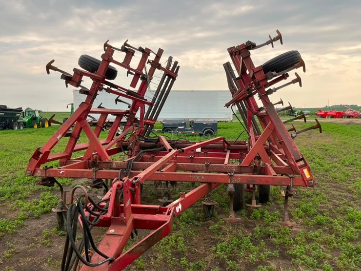 case-ih-4800-image-16