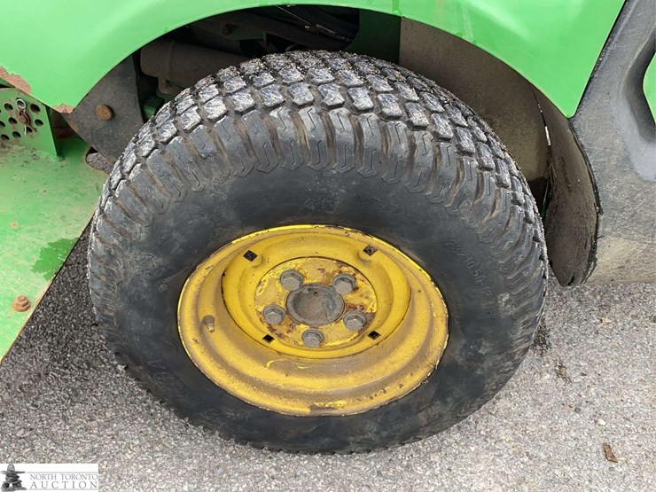 2010-john-deere-1445-image-16