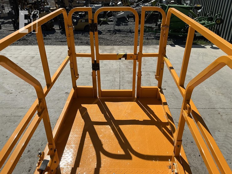 2023-jcb-s4550e-image-13