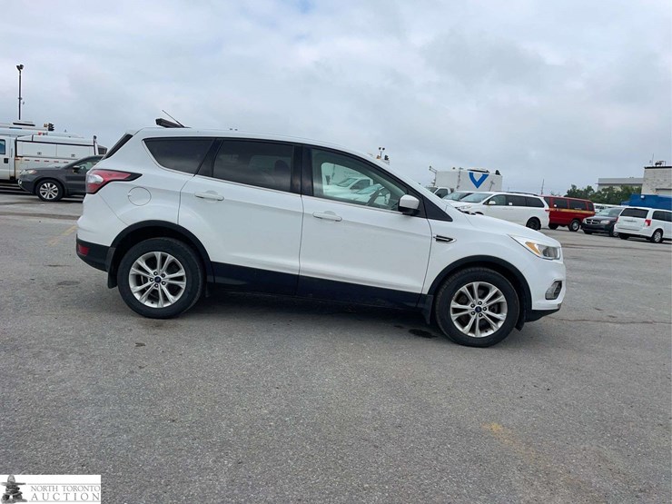 2017-ford-escape-image-4