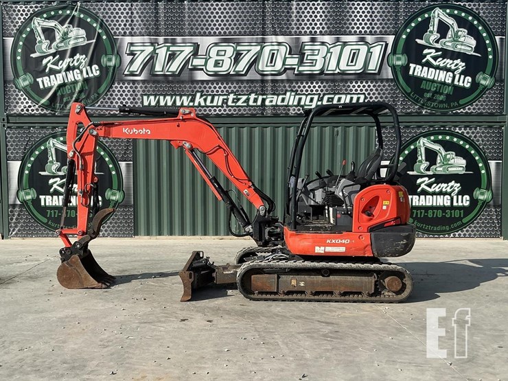 2021-kubota-kx040-4-image-1