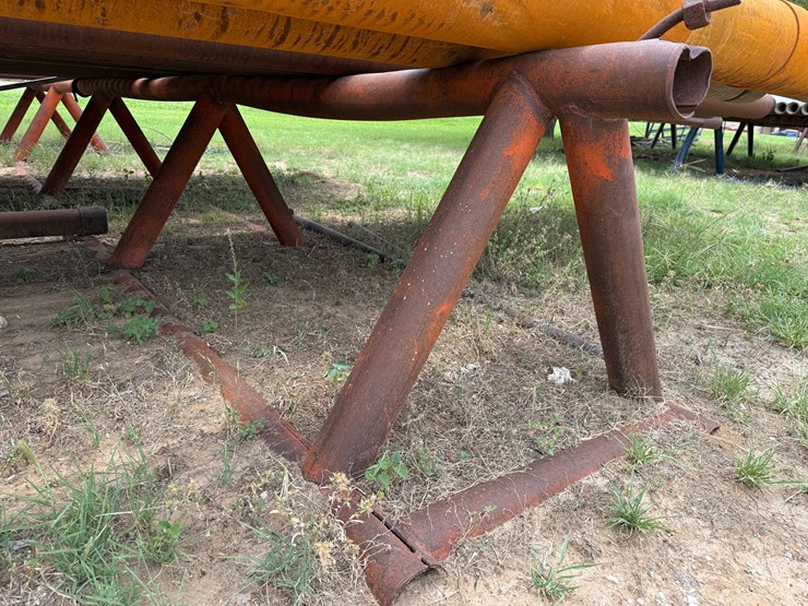(2-x-$)-26’l-x-30”h-triangular-pipe-racks-image-2