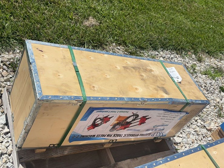 sklp-model-ylj100-electric-hydraulic-track-pin-press-machine-image-9